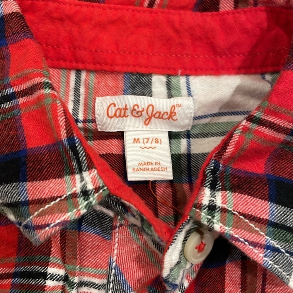 Cat & Jack Red Plaid Kids Button Down Shirt - Picture 4 of 9